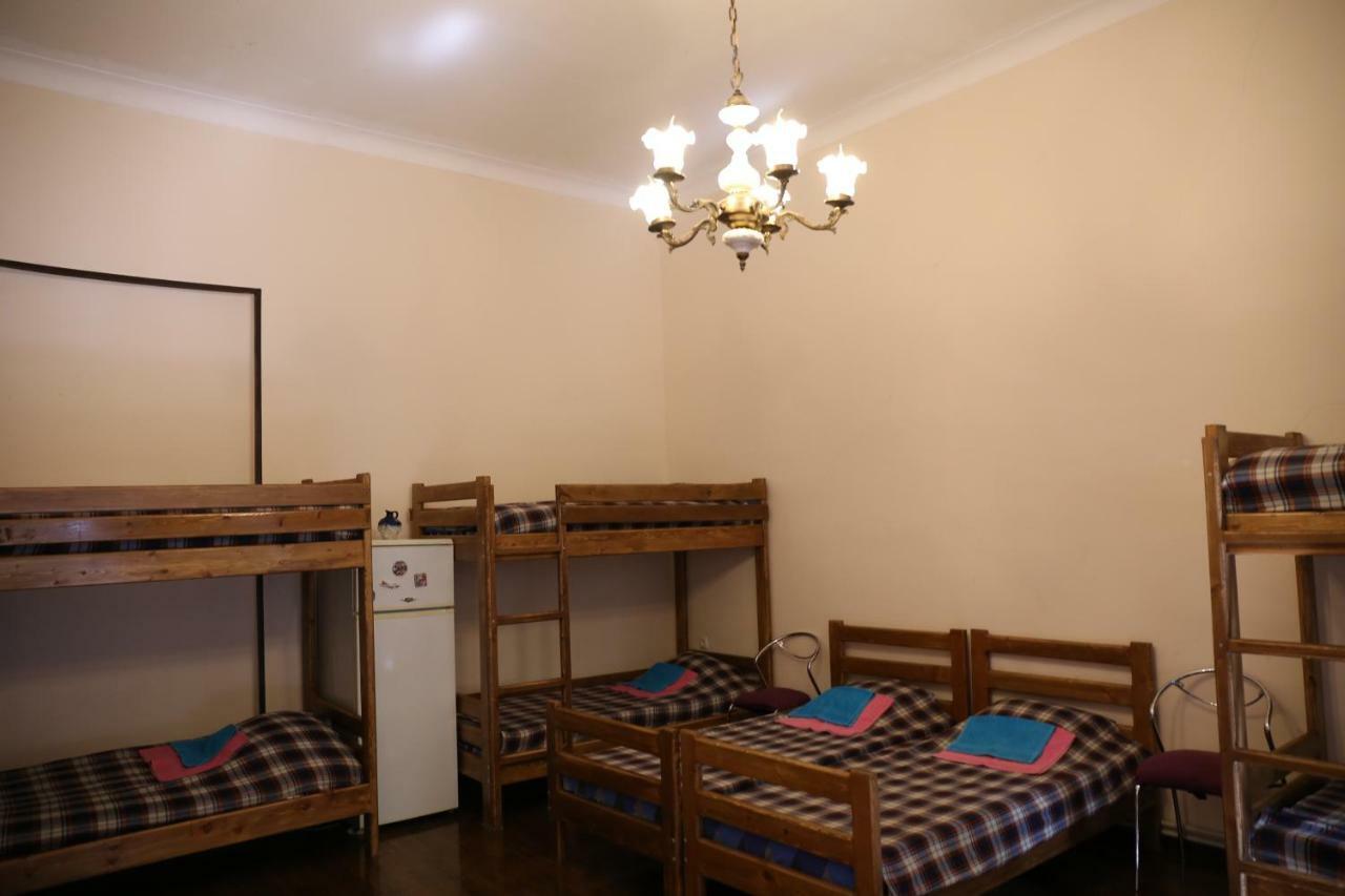 Private Rooms In The City Center - Chonqadze 9 Тбилиси Екстериор снимка